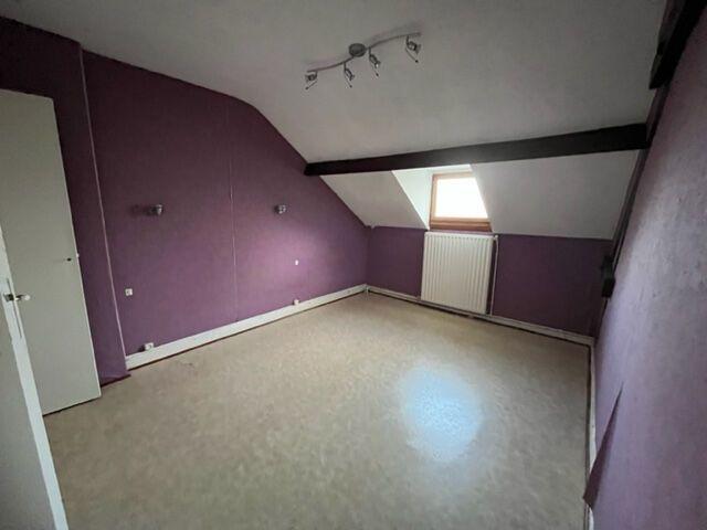 Maison - 93 m² - 5 pièces