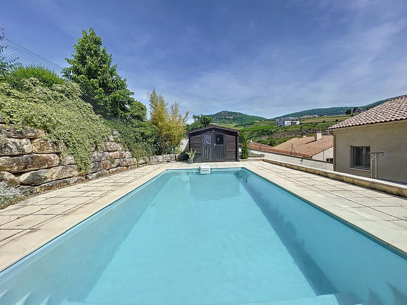 Maison - 115 m² - 5 pièces