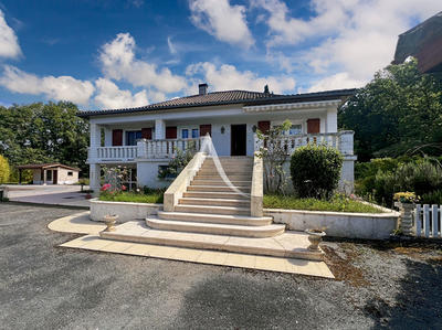 Maison - 150 m² - 7 pièces