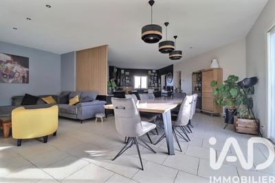 Maison - 142 m² - 7 pièces