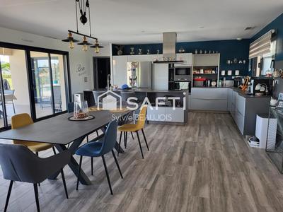 Maison - 182 m² - 6 pièces