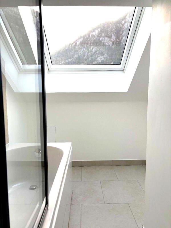 Appartement - 140 m² - 4 pièces