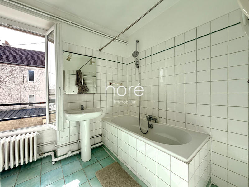 Maison ancienne - 150 m² - 6 pièces