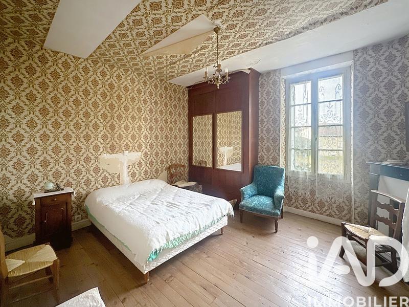 Maison - 170 m² - 12 pièces