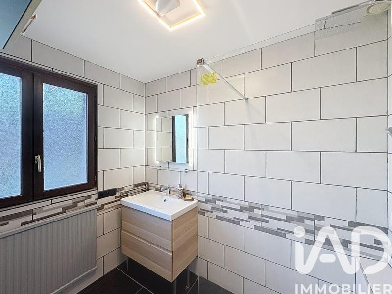 Maison - 90 m² - 5 pièces