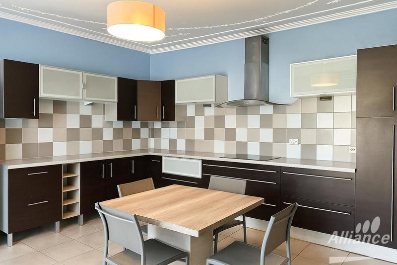 Appartement - 149 m² - 5 pièces