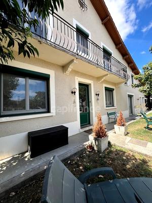 Maison de ville - 125 m² - 5 pièces