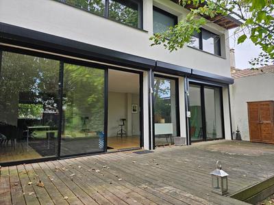 Maison - 152 m² - 7 pièces