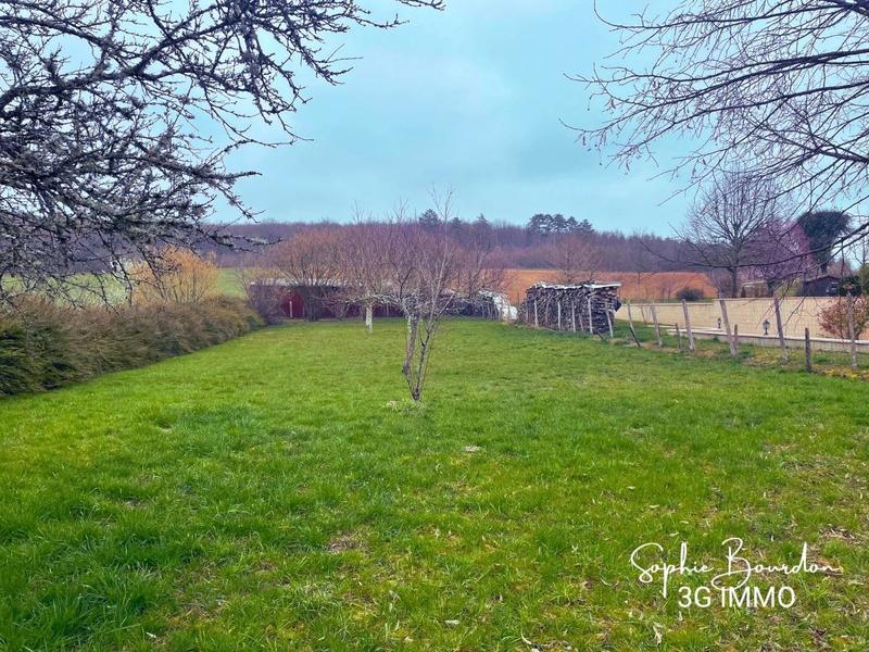 Terrain constructible - 1 002 m²