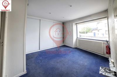 Bureau - 108 m² - 5 pièces