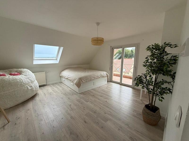 Maison - 197 m² - 8 pièces