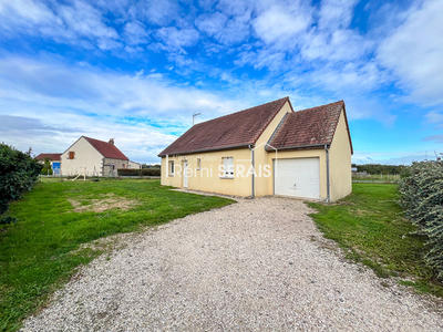 Maison - 96 m² - 4 pièces