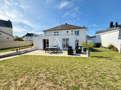 Maison - 193 m² - 8 pièces