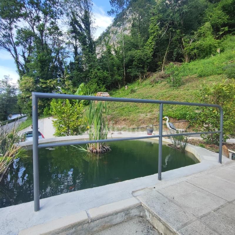 Maison - 290 m² - 11 pièces