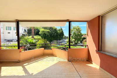 Appartement - 77 m² - 2 pièces