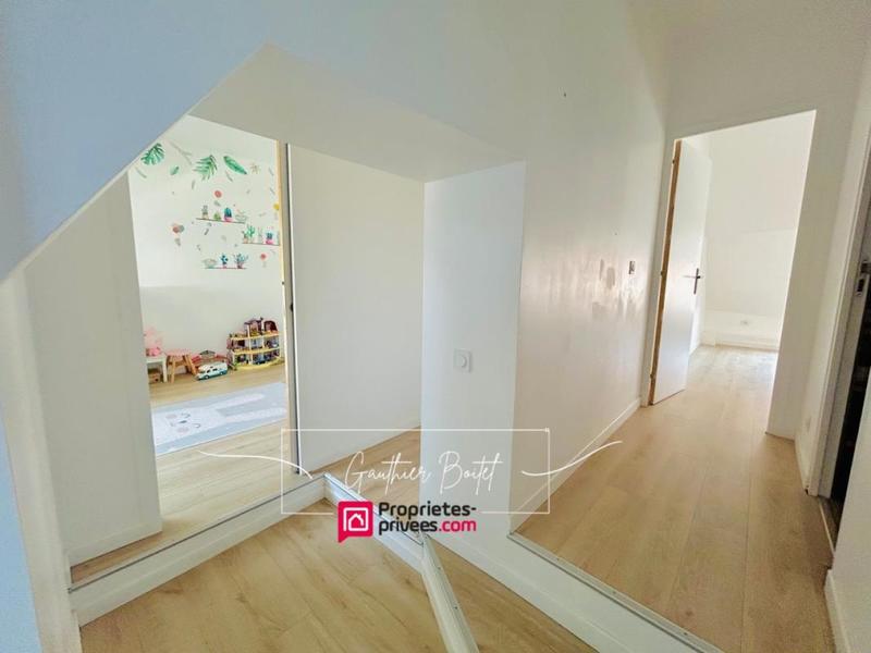 Maison - 167 m² - 8 pièces