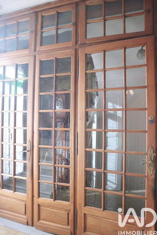 Maison - 215 m² - 8 pièces