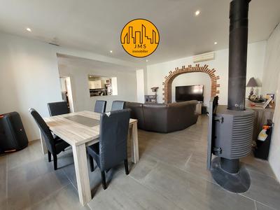 Maison - 210 m² - 6 pièces