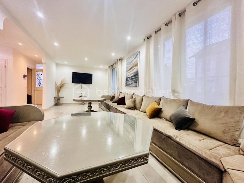 Maison - 100 m² - 6 pièces