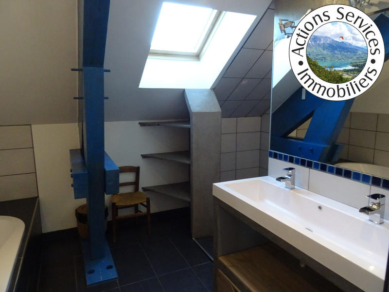 Maison - 166 m² - 6 pièces