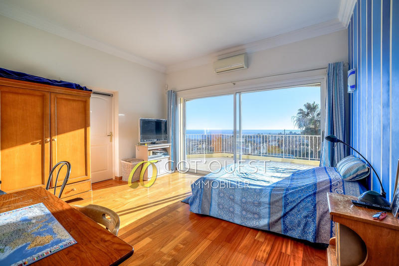 Propriété - 400 m² - 9 pièces