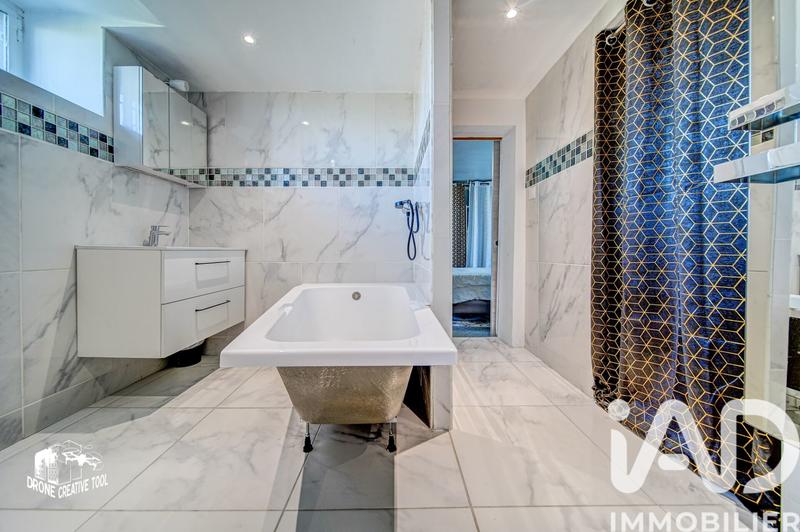 Maison de village - 121 m² - 5 pièces