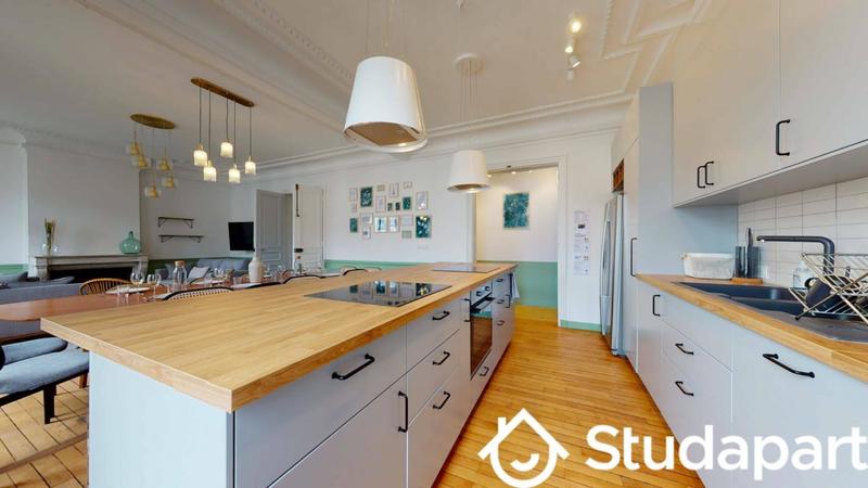 Chambre - 11 m² - 1 pièce