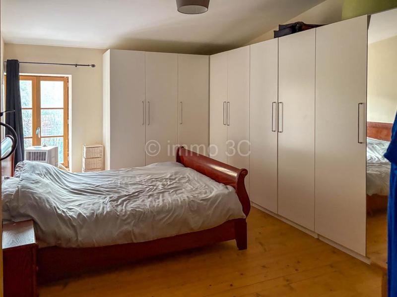 Maison - 190 m² - 6 pièces