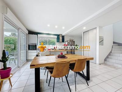 Maison - 118 m² - 5 pièces