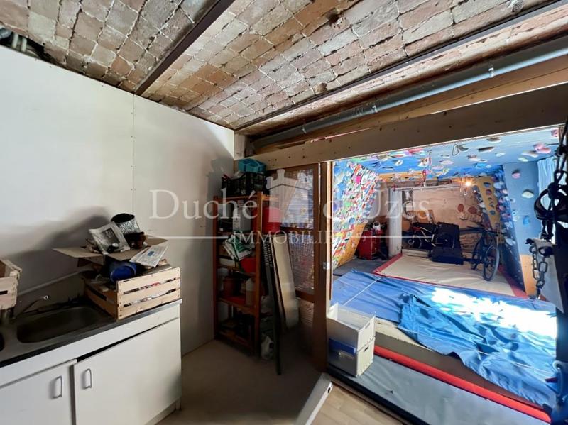 Maison - 198 m² - 7 pièces