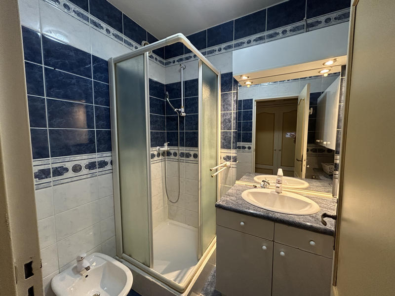 Appartement - 96 m² - 5 pièces