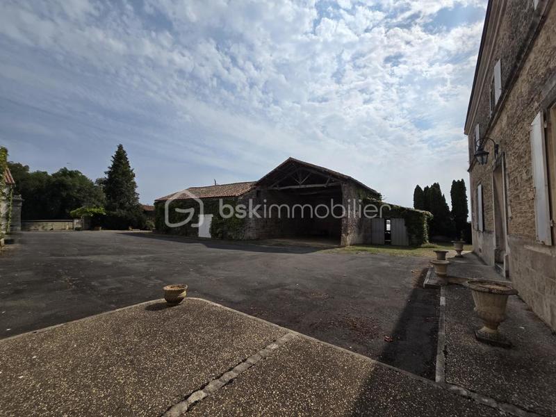 Maison de maîtres - 210 m² - 7 pièces