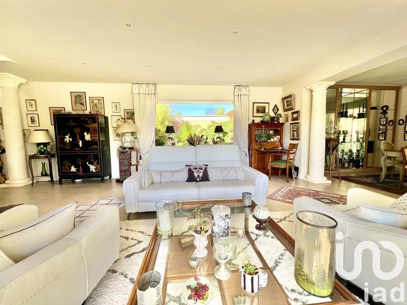 Maison - 180 m² - 5 pièces