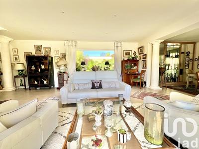 Maison - 180 m² - 5 pièces