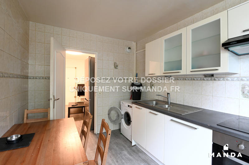 Chambre - 10 m² - 5 pièces