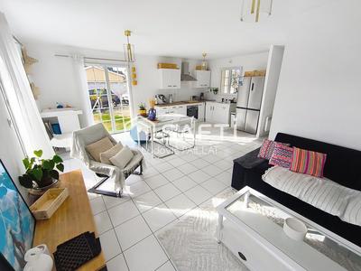 Maison - 89 m² - 4 pièces