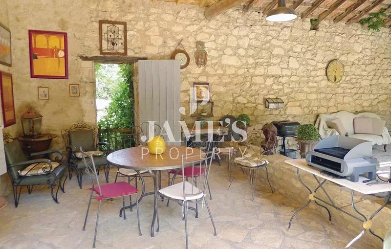 Maison - 94 m² - 5 pièces