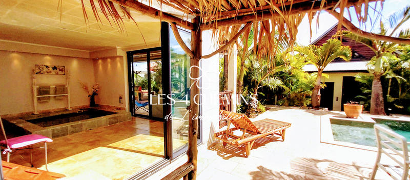 Villa - 220 m² - 6 pièces