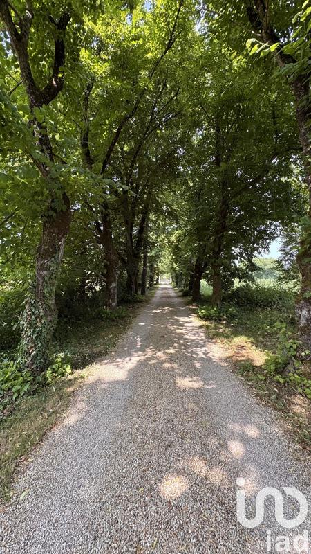 Maison - 590 m² - 20 pièces