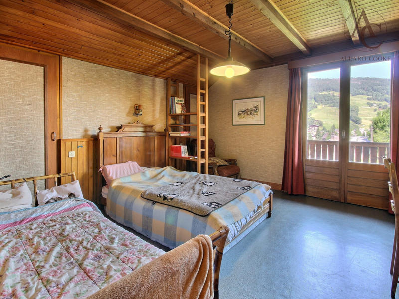 Châlet - 223 m² - 8 pièces