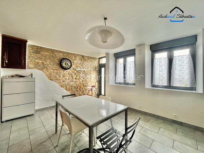 Maison en pierre - 98 m² - 5 pièces