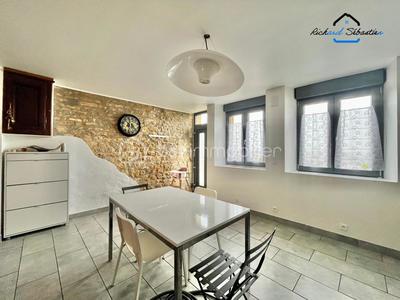 Maison en pierre - 98 m² - 5 pièces