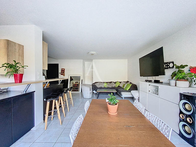 Maison - 110 m² - 6 pièces