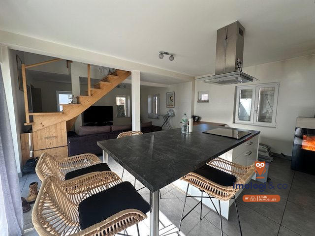 Appartement - 80 m² - 4 pièces