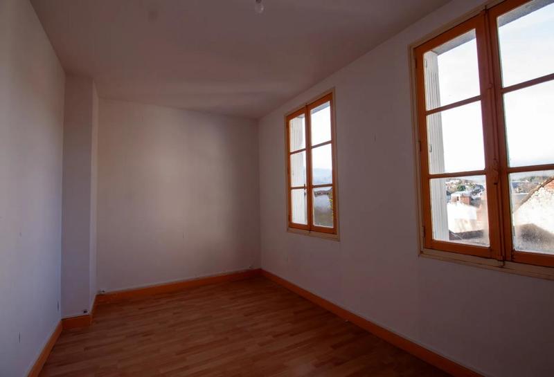 Appartement - 240 m² - 10 pièces