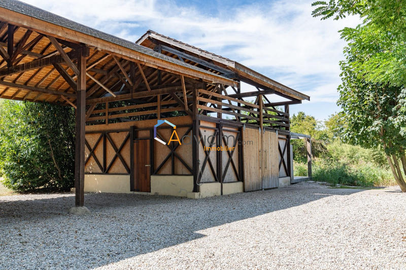 Maison - 280 m² - 7 pièces