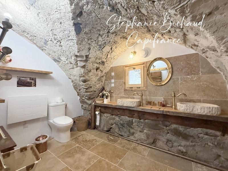 Maison - 169 m² - 6 pièces