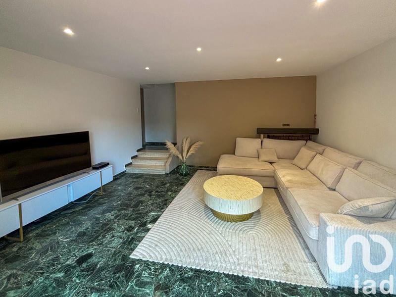 Maison - 194 m² - 7 pièces