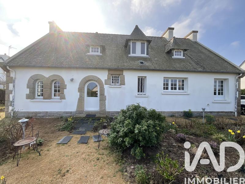 Maison - 182 m² - 7 pièces