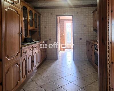 Maison - 137 m² - 7 pièces